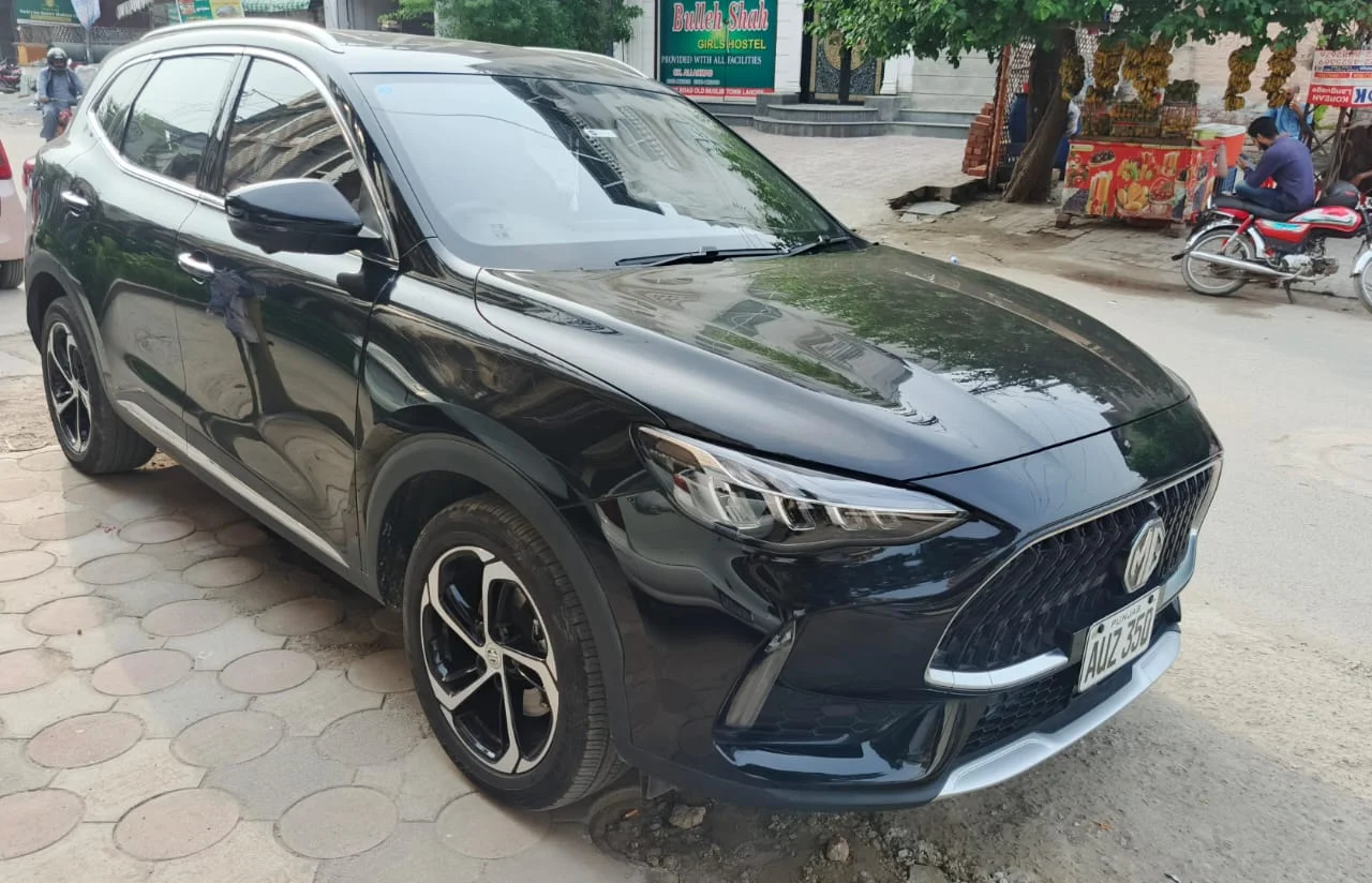 MG HS Turbo Trophy rental vehicle in Khanpur, Pakistan